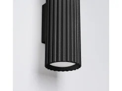 Lámpara De Pared Karbon Minimalista De Aluminio - 2 Fuentes Luminosas - L.6,5 X A.30 Cm - Negro