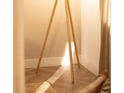 Lámpara de Pie de Madera y Tela Wolby Beige