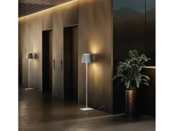 Lámpara de pie Poldina Blanca con enchufe 230V 28x150cm - Diseño Moderno en Aluminio