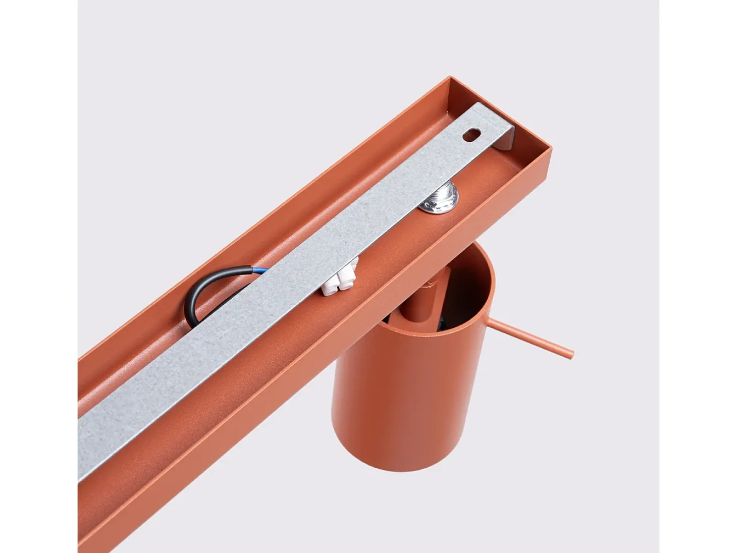 Lámpara de techo Briix moderno de acero - 4 fuentes luminosas 3000K - L.81 x A.17 cm - ocre rojo