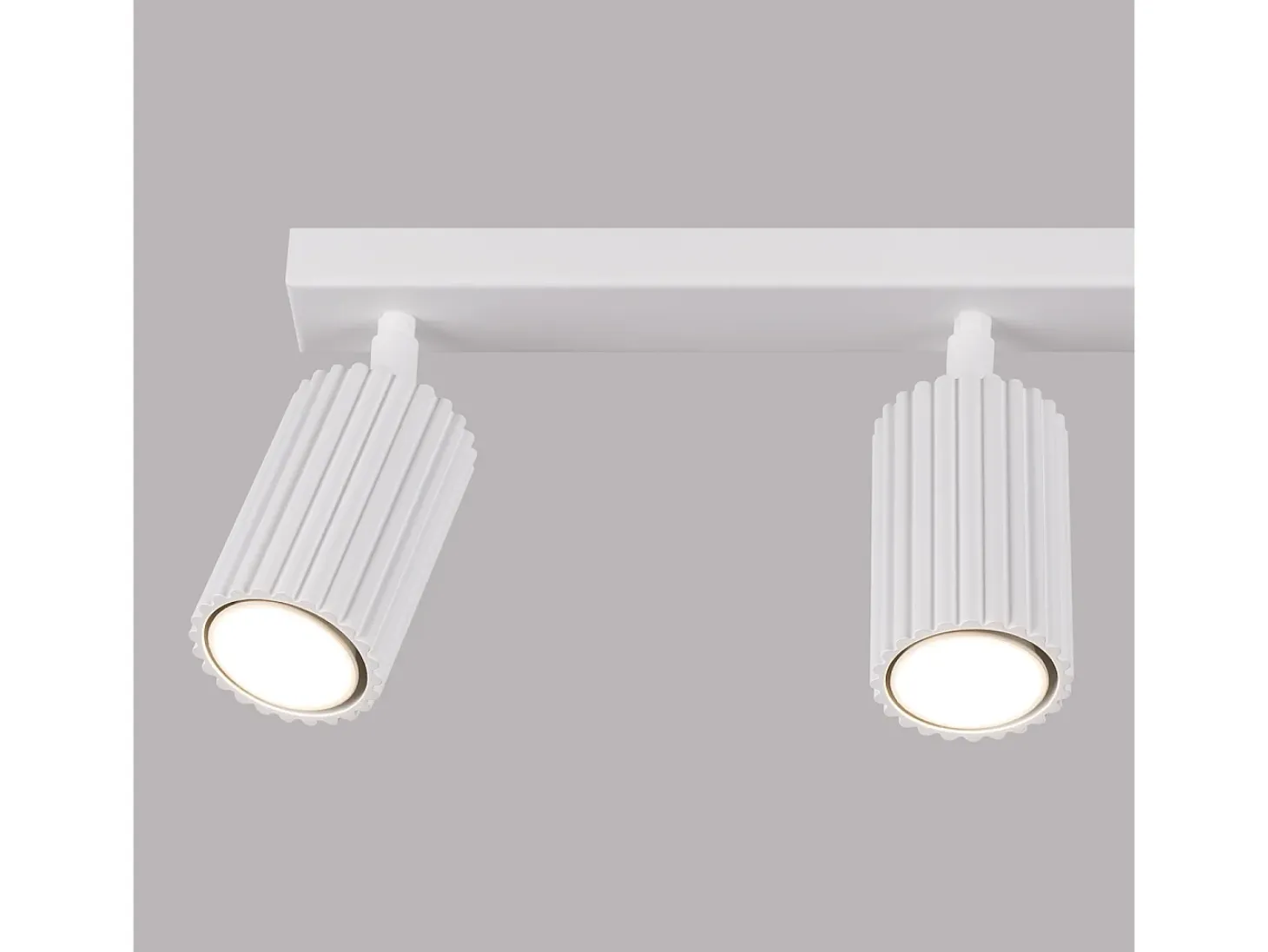 Lámpara de techo Gloow minimalista de aluminio - 3 fuentes luminosas 3000K - L.45 x A.16,5 cm - blanco