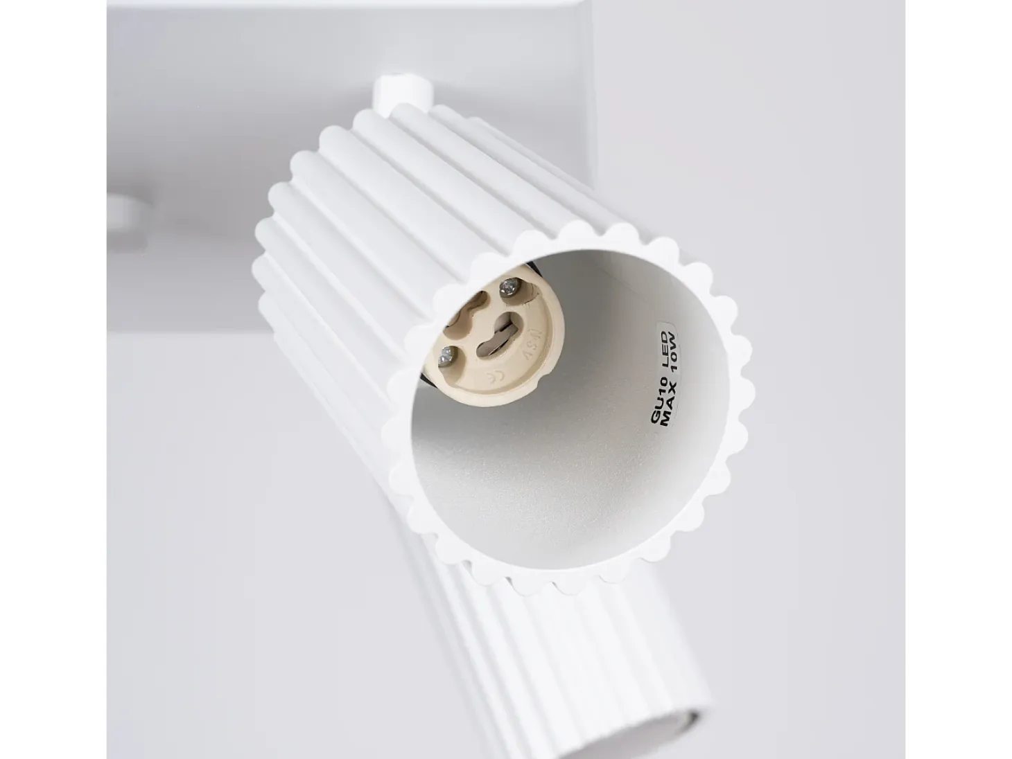 Lámpara de techo Gloow minimalista de aluminio - 4 fuentes luminosas 4000K - L.25 x A.16,5 cm - blanco