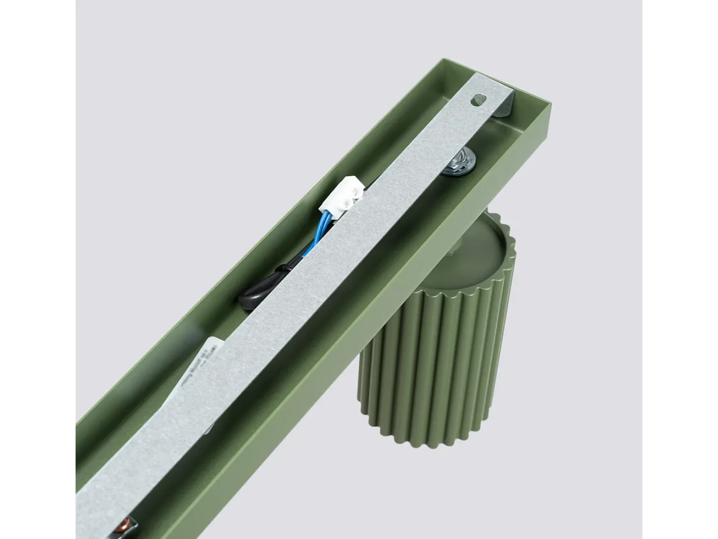 Lámpara de techo Gloow minimalista de aluminio - 6 fuentes luminosas 3000K - L.117 x A.16,5 cm - verde oliva