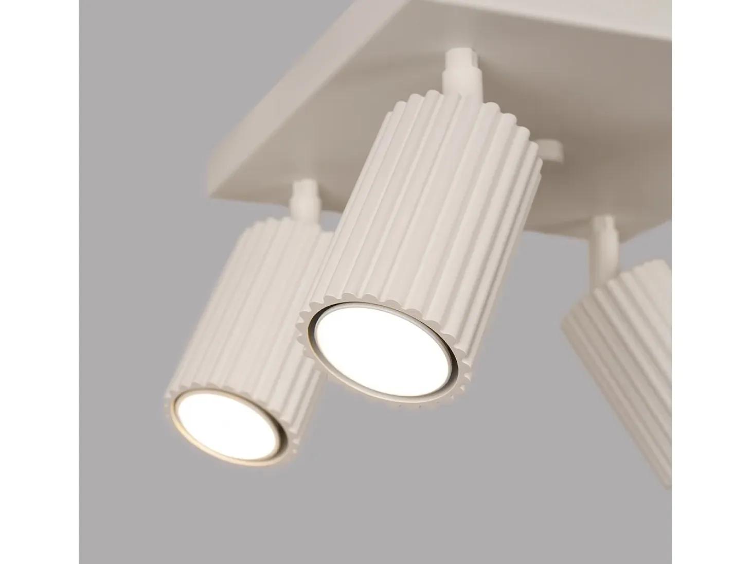 Lámpara De Techo Karbon Minimalista De Aluminio - 4 Fuentes Luminosas - L.25 X A.16,5 Cm - Beige