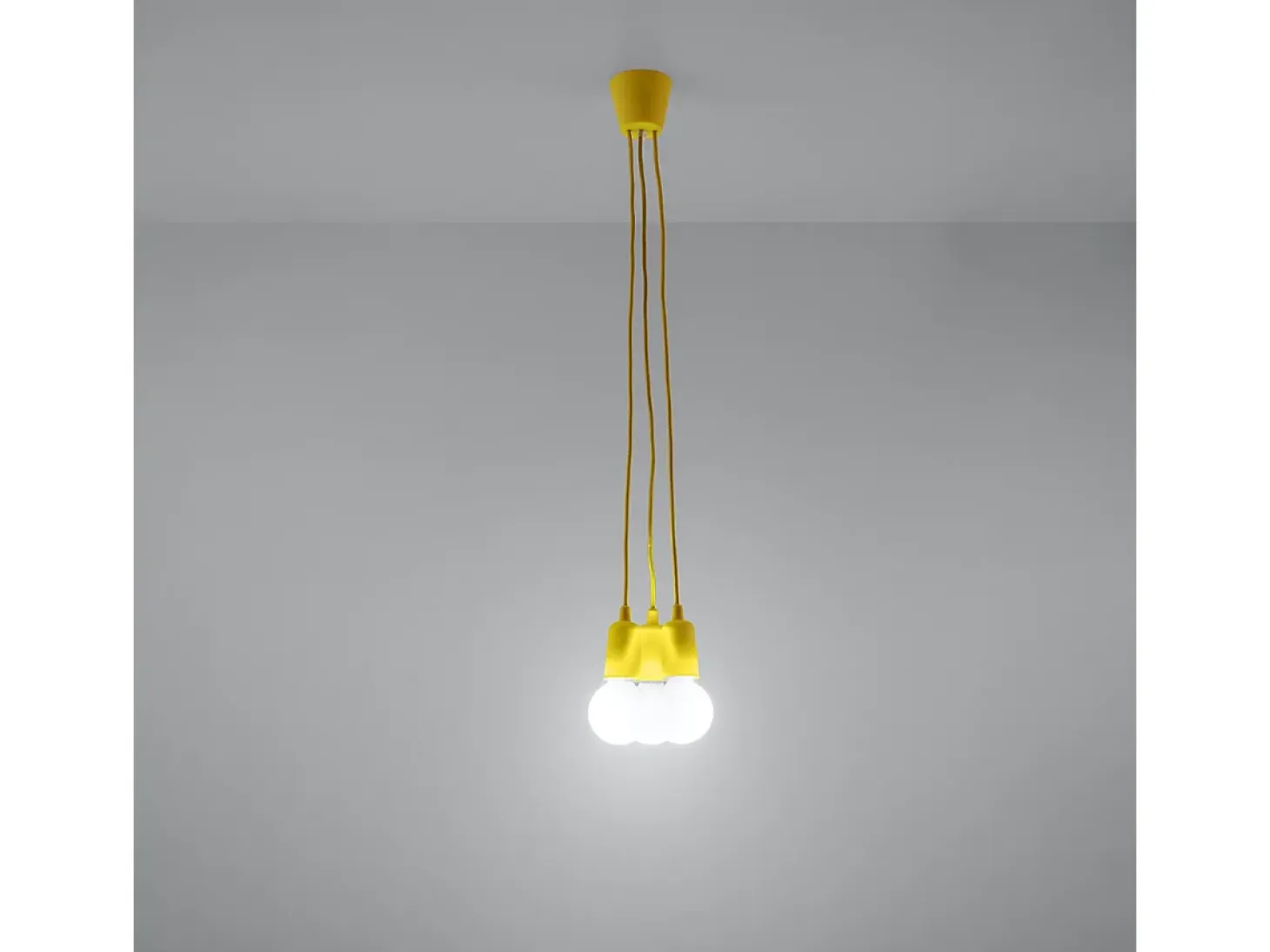 Lámparas colgantes Astis moderno de CLORURO DE POLIVINILO - 3 fuentes luminosas 4000K - L.15 x A.90 cm - amarillo