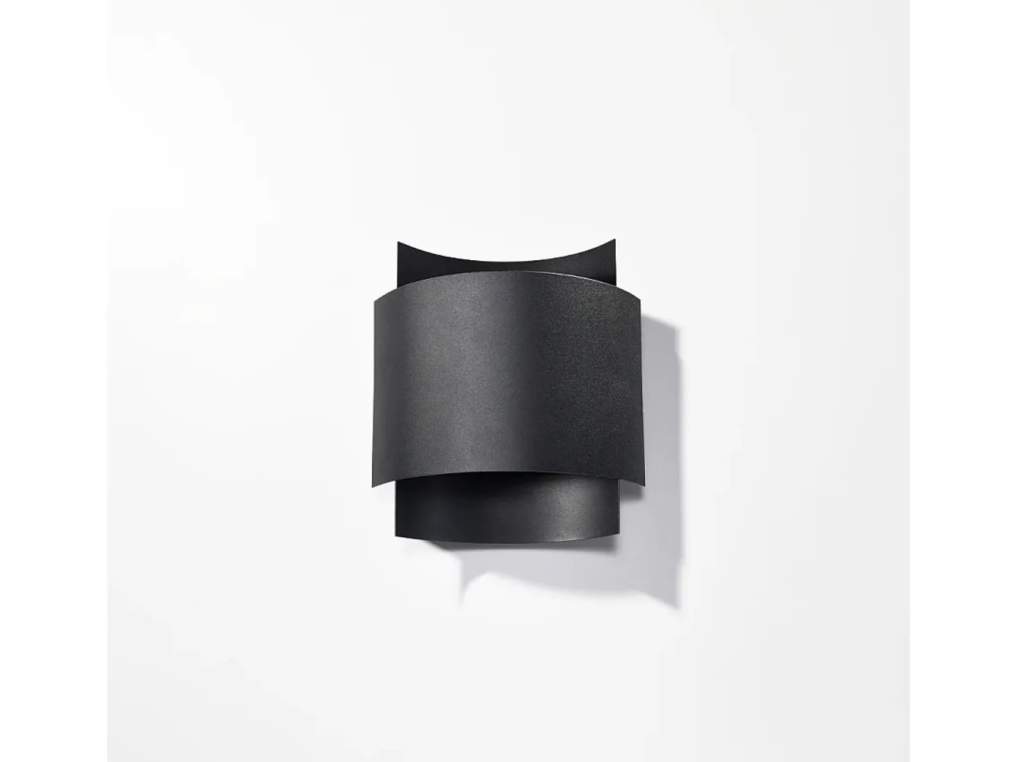 Lámparas de pared Influx industrial de acero - 1 fuentes luminosas 3000K - L.22 x A.23 cm - negro
