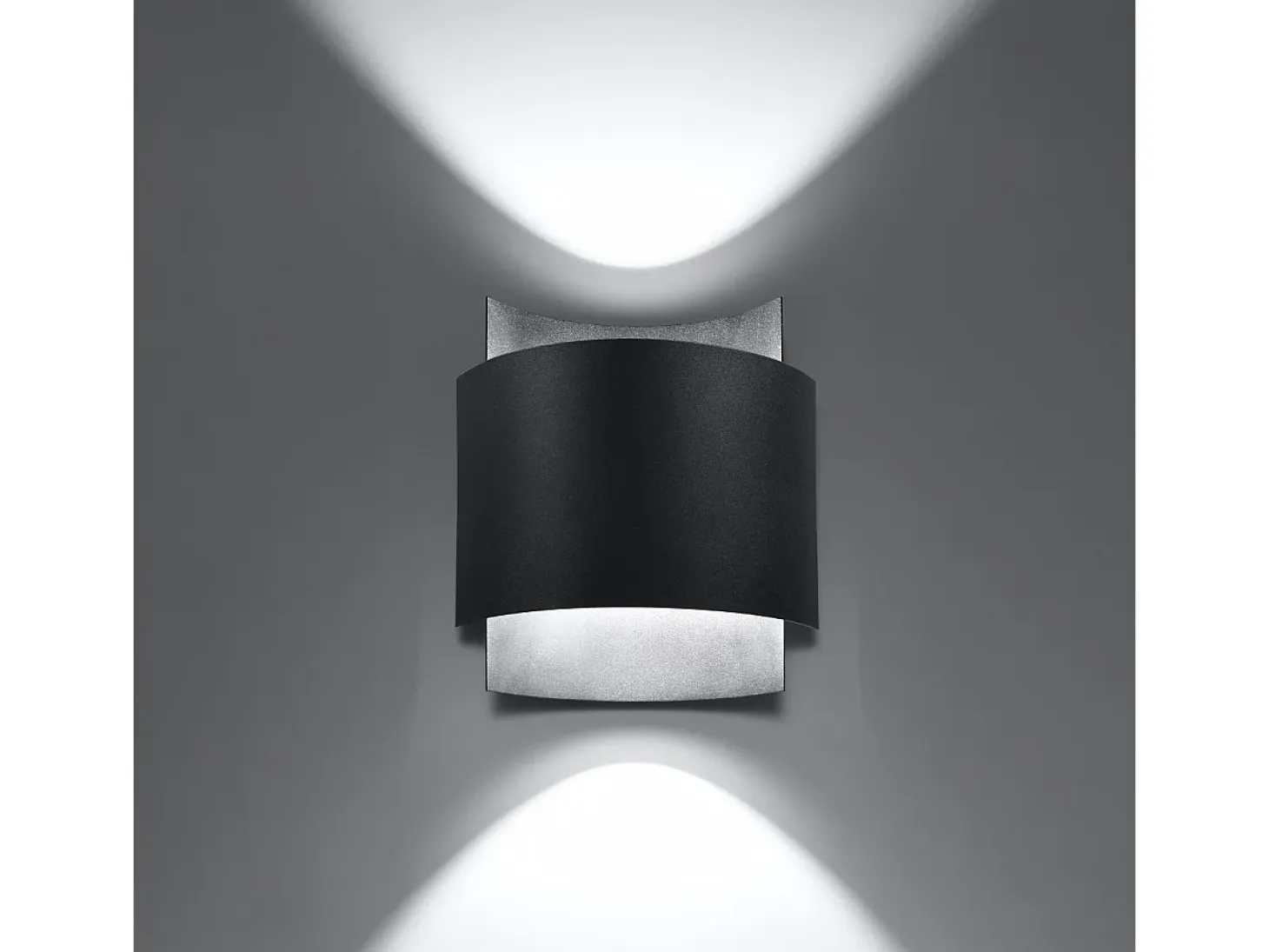 Lámparas de pared Influx industrial de acero - 1 fuentes luminosas 4000K - L.22 x A.23 cm - negro