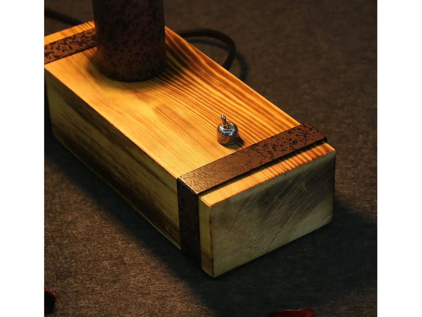 NETTLIFE Lámpara de Mesa de Madera Vintage Lámpara de Noche Retro E27 Lámpara de Noche Industrial de 20 CM con Enchufe - Sin Bombillas