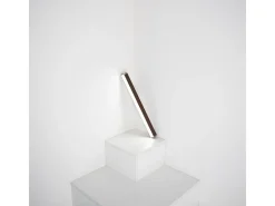 Pencil - Pequeño módulo de luz portátil y recargable a batería Zafferano con regulador táctil IP65 - Altura 50cm Corten