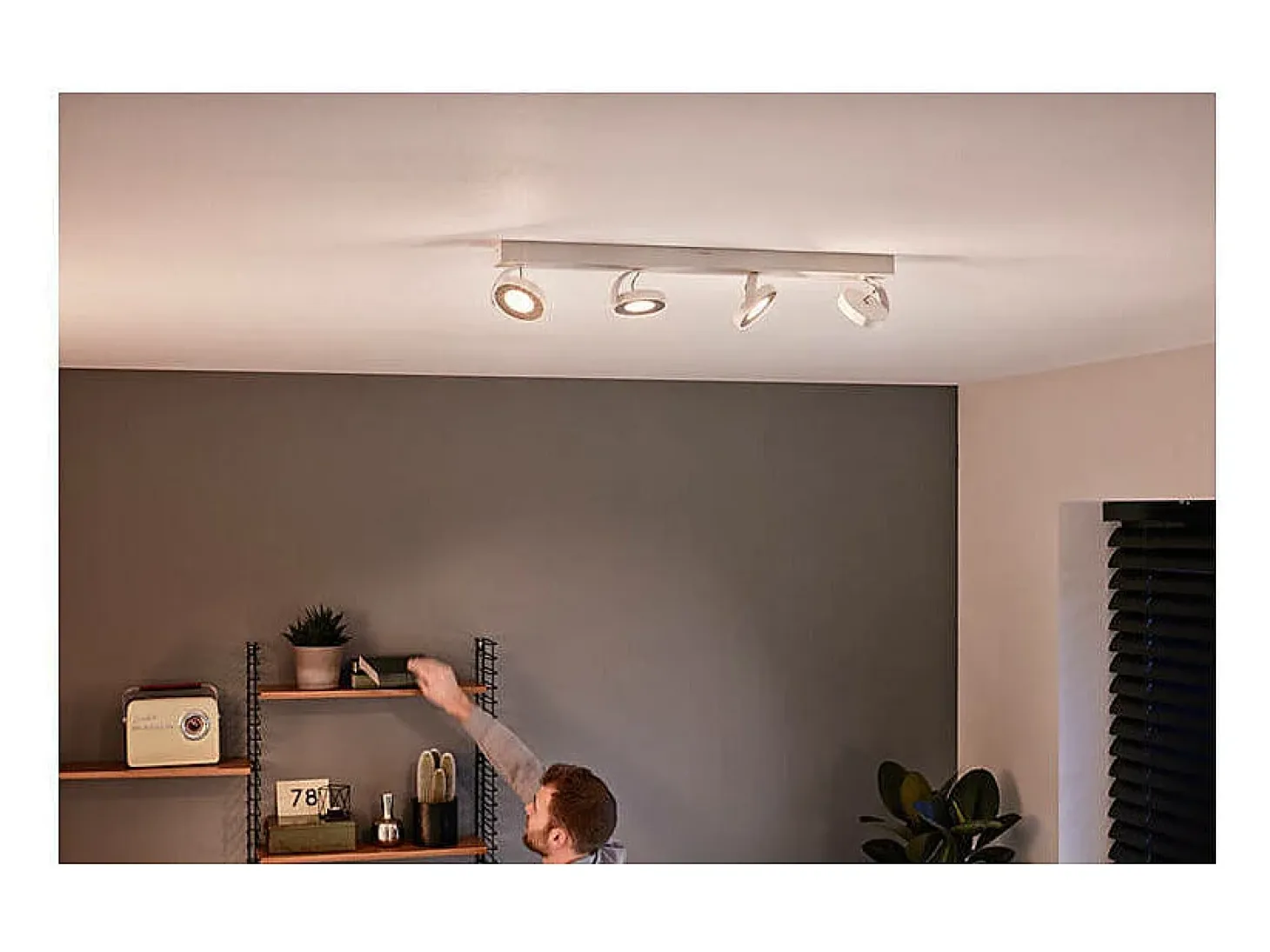 TechBrey Lámpara de Techo LED Regulable WarmGlow 4x4.5W PHILIPS Clockwork