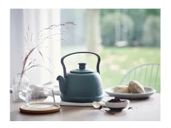 Tetera de hierro fundido Junna Forest 1L Beka - Diseño elegante y filtro removible de acero inoxidable para una infusión perfecta